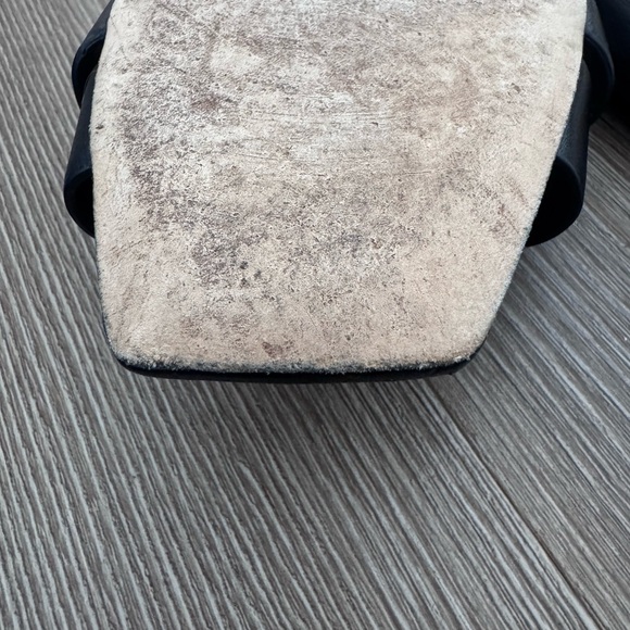 Saint Laurent Tribute Sandals - Picture 6 of 11